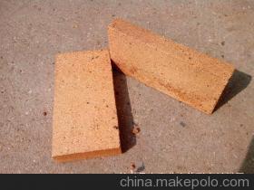 供應(yīng)平半枚耐火磚及其他優(yōu)質(zhì)防火耐火材料——長(zhǎng)興縣李家巷宏偉耐火材料廠